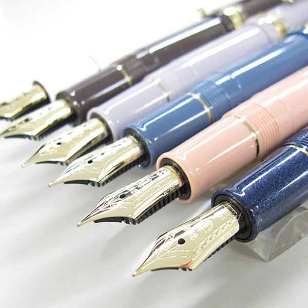 Stylo Plume Sailor Professional Gear Slim Mini En Résine Ivoire - Plume Or 14 Carats Taille MF