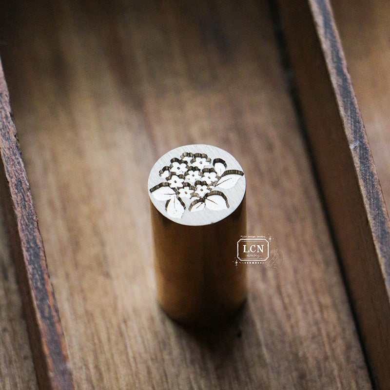 PRE ORDER: LCN Mini Wax Seal : Hydrangea W00284