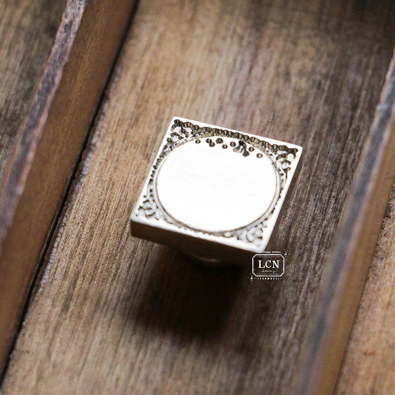 PRE ORDER: LCN Wax Seal - Antique Photo Frame 2
