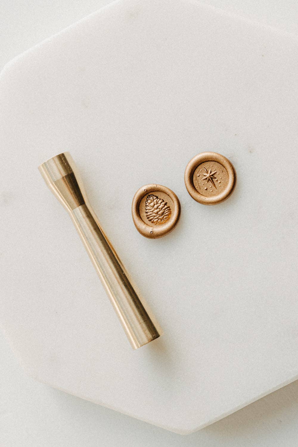Written Word Calligraphy - Holiday Collection Pinecone and Star Mini Wax Seal
