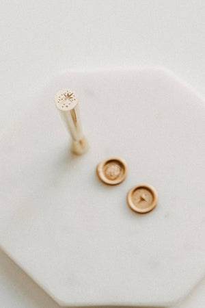 Written Word Calligraphy - Holiday Collection Pinecone and Star Mini Wax Seal