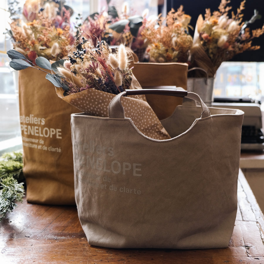 ateliers PENELOPE - AP Hole Tote (L) - Caramel
