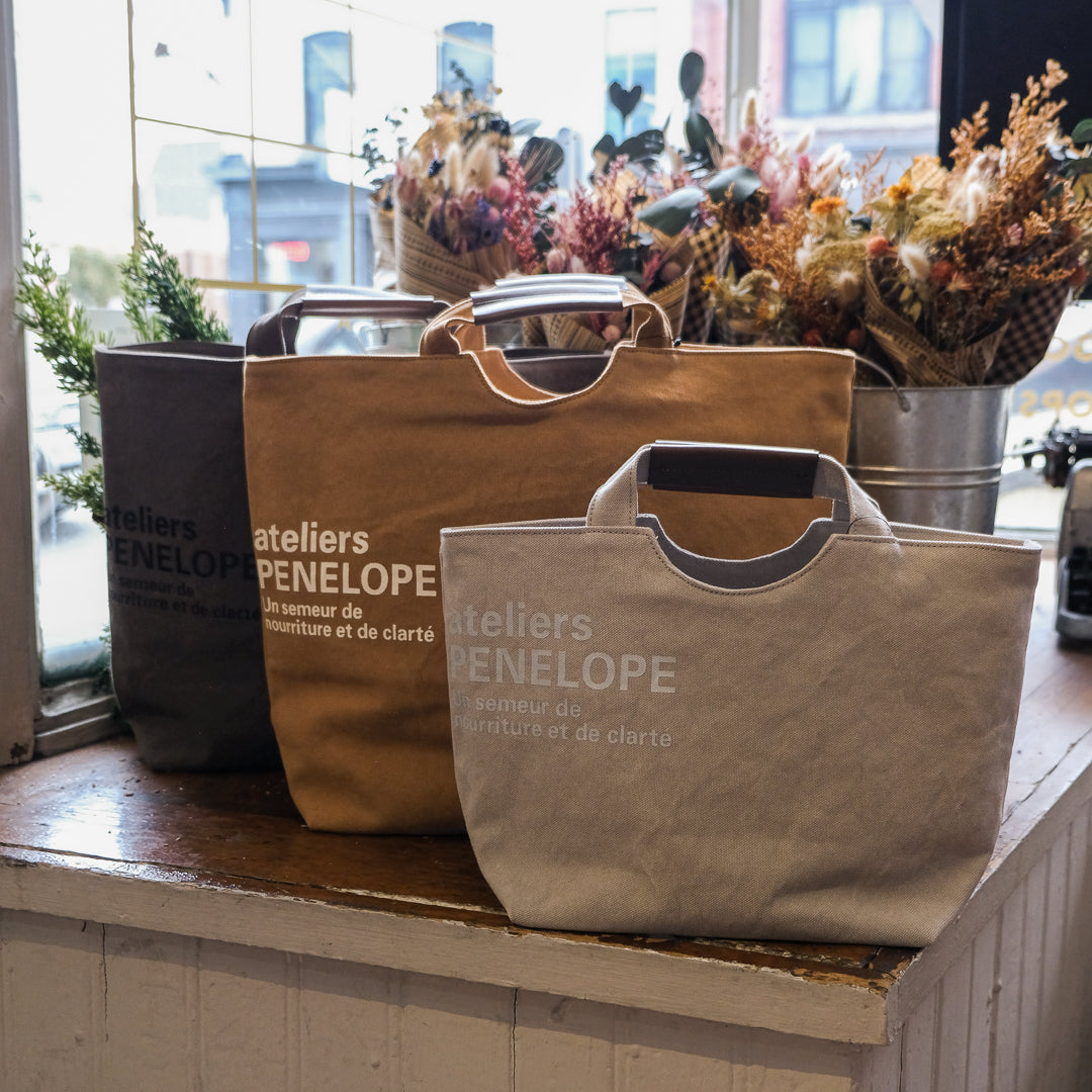 ateliers PENELOPE - AP Hole Tote (L) - Olive