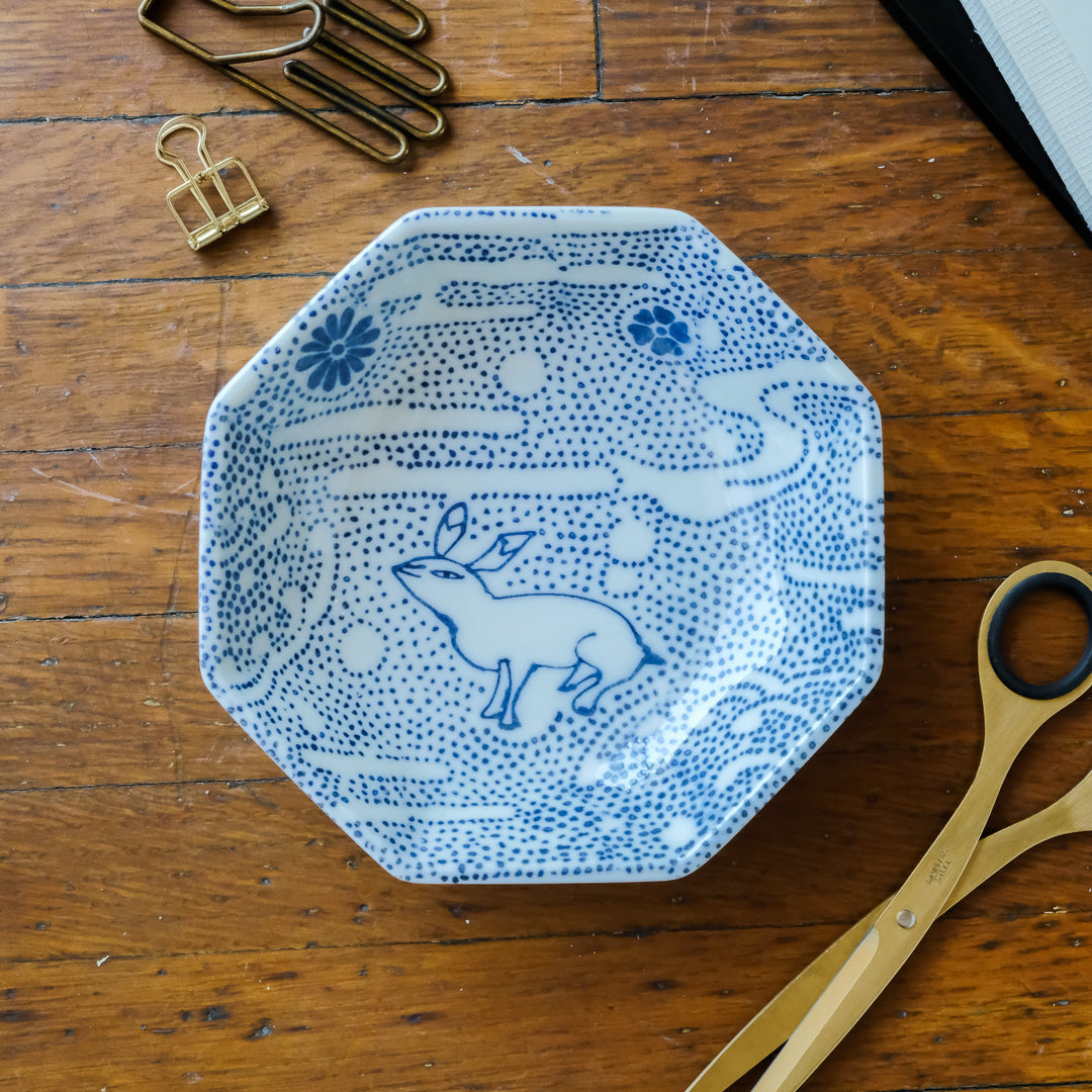Classiky Ceramics - Inban Octagonal 5-inch Dish - Waves and Rabbits