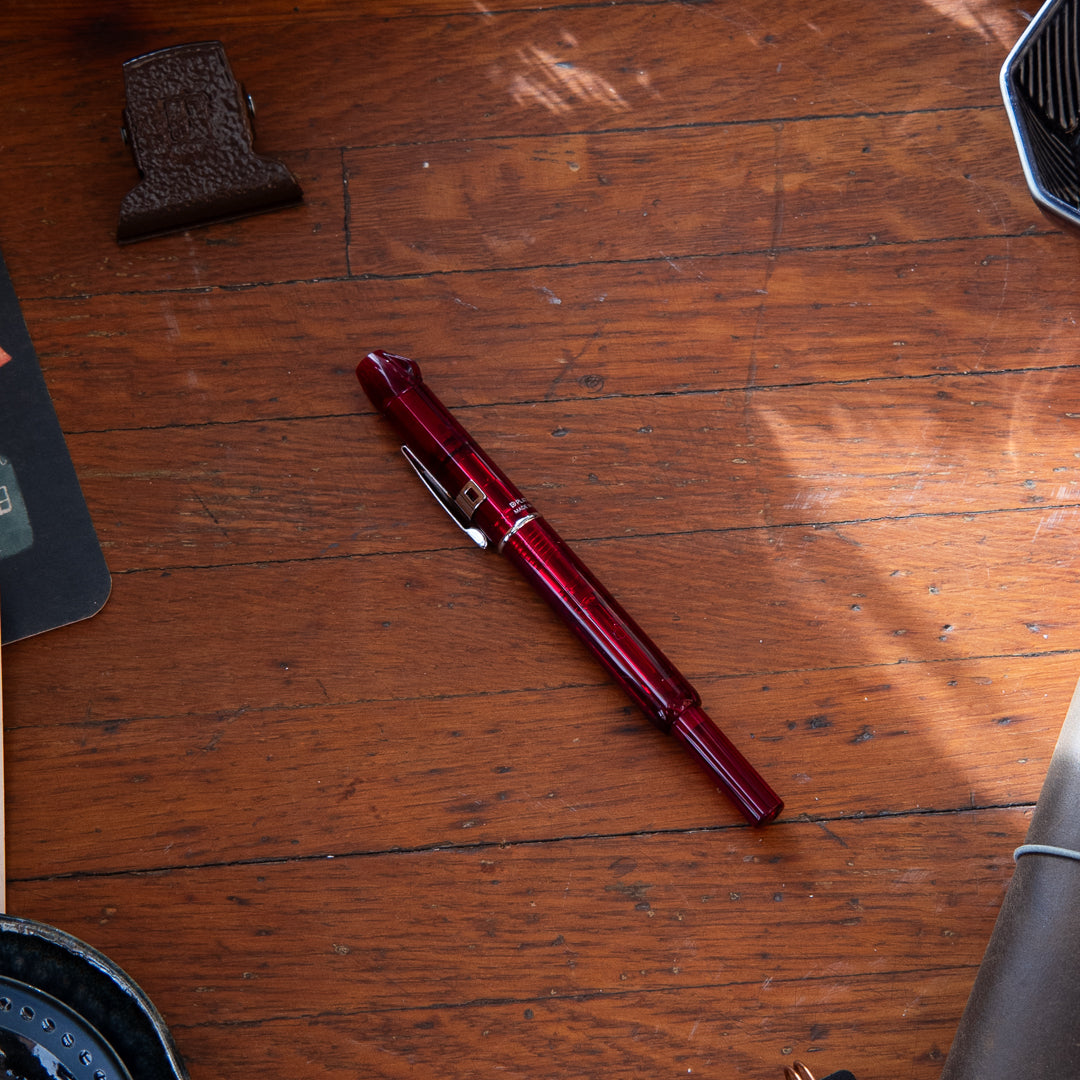 Platinum Curidas Fountain Pen - Gran Red