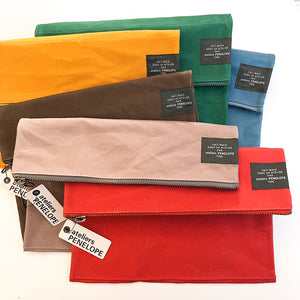 ateliers PENELOPE - Diary Pouch - Smoke