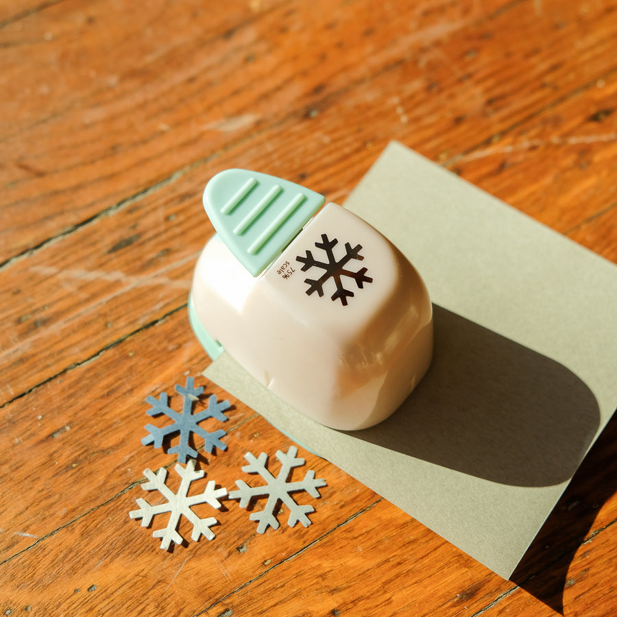 Kuretake KurePunch Medium - Snowflake