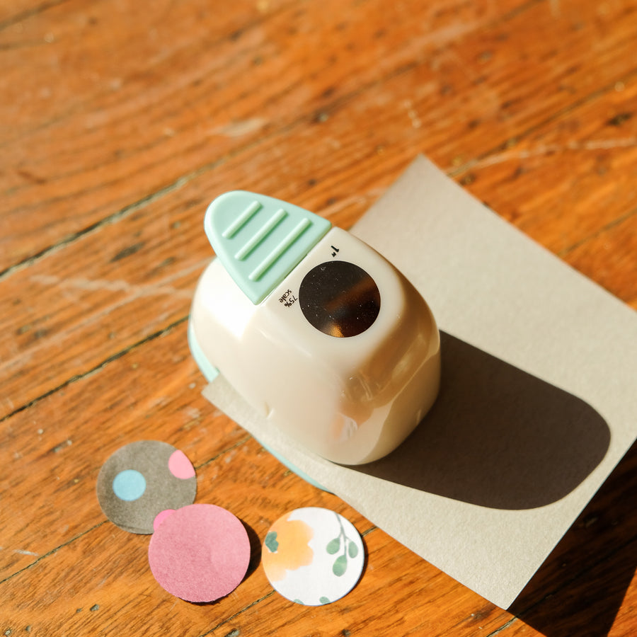 Kuretake KurePunch Medium - Big Circle
