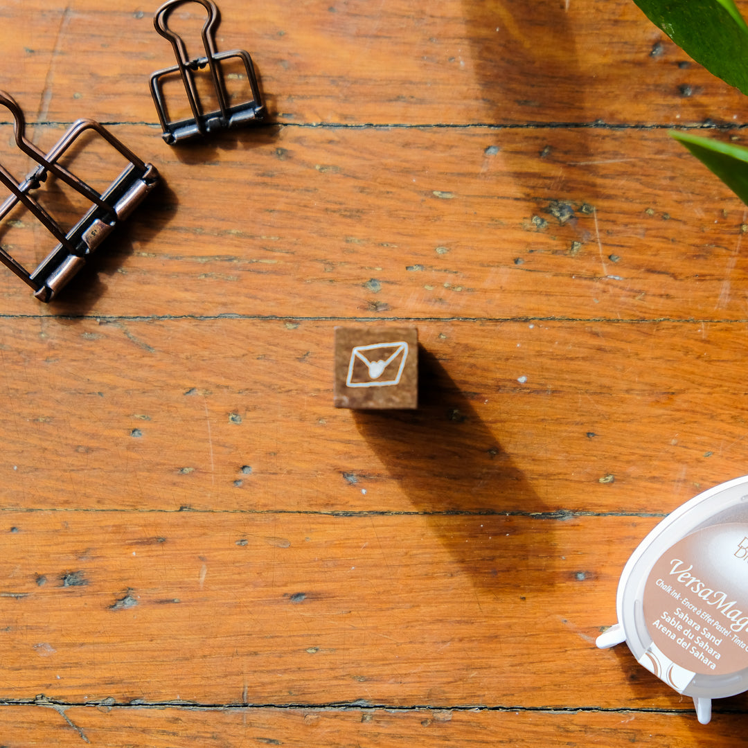 La Dolce Vita Rubber Stamp - Letter