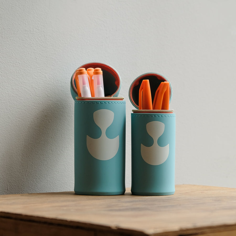 LIHIT LAB. PuniLabo Pen Case Coffee Shop Animals - A8812-3 LG Raccoon