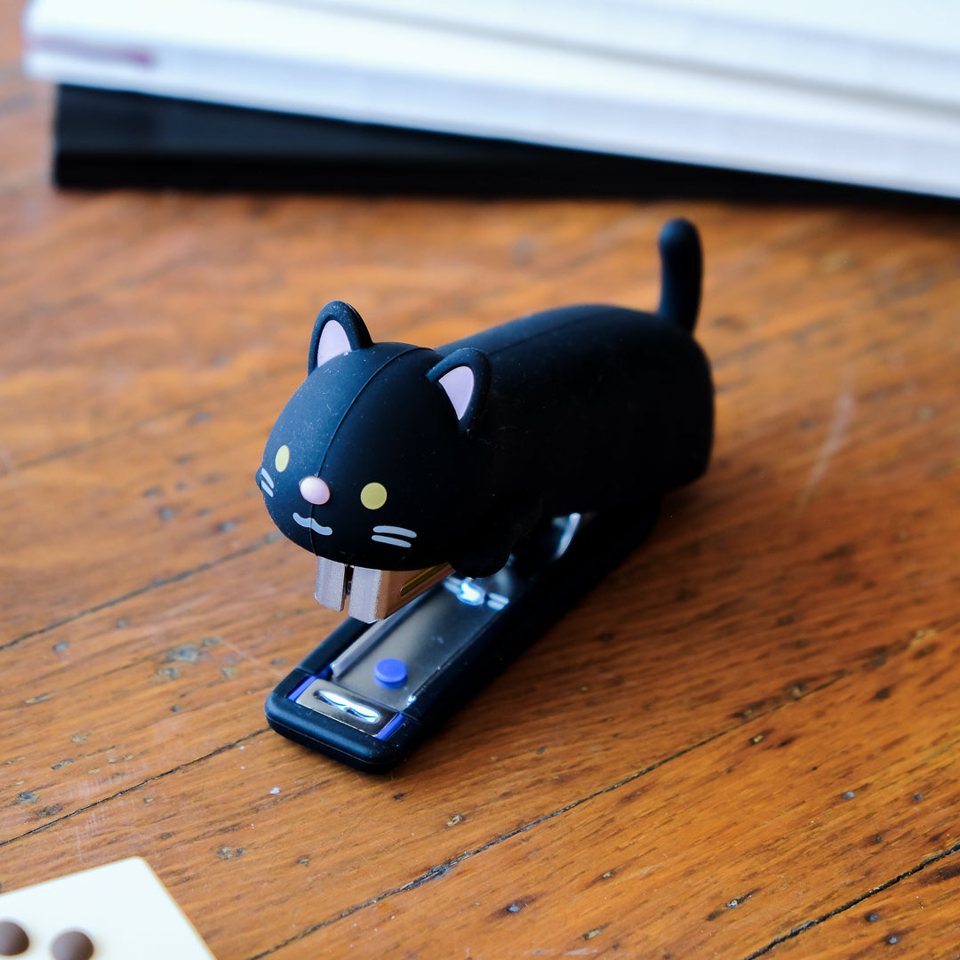 Max Japan Silicon Stapler - Black Cat