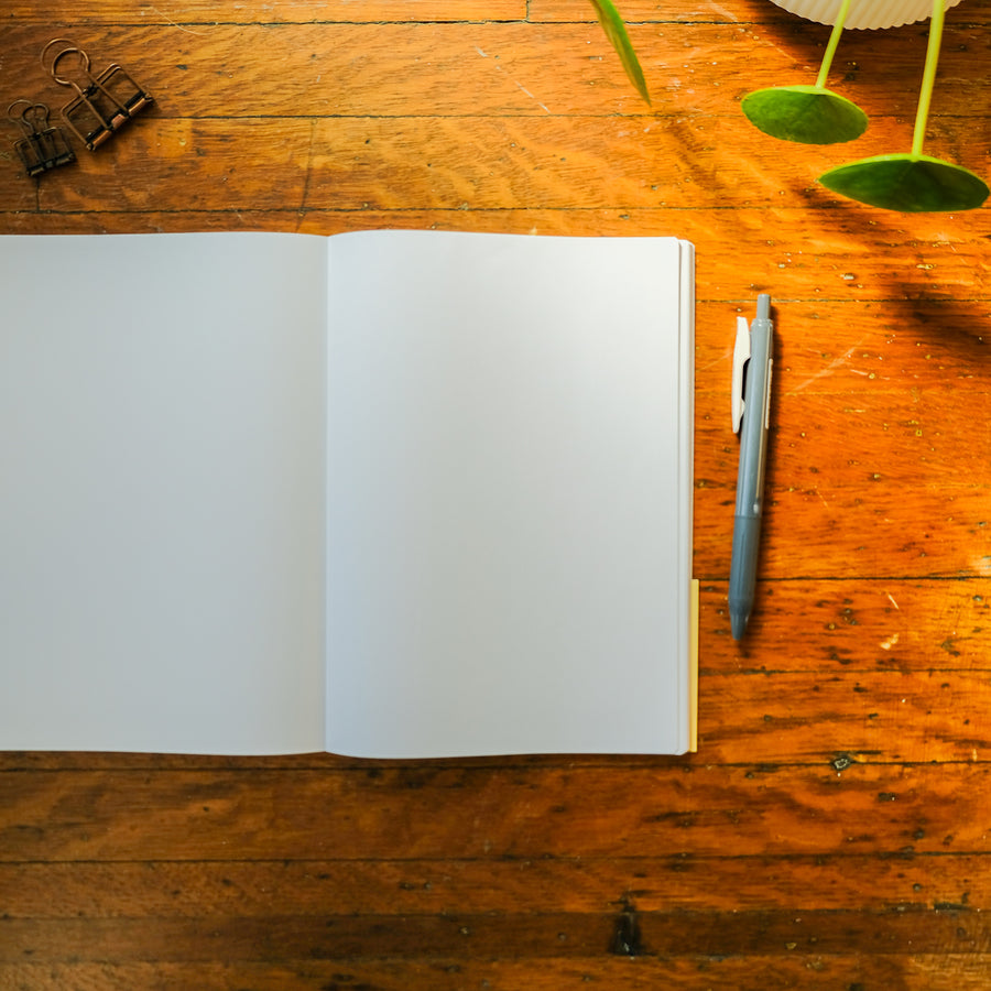 Mark's EDiT A5･160 pages Grid Notebook - Blank