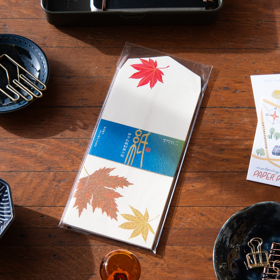 Midori Envelope - 182 Silk-Printing Fallen Leaves S2