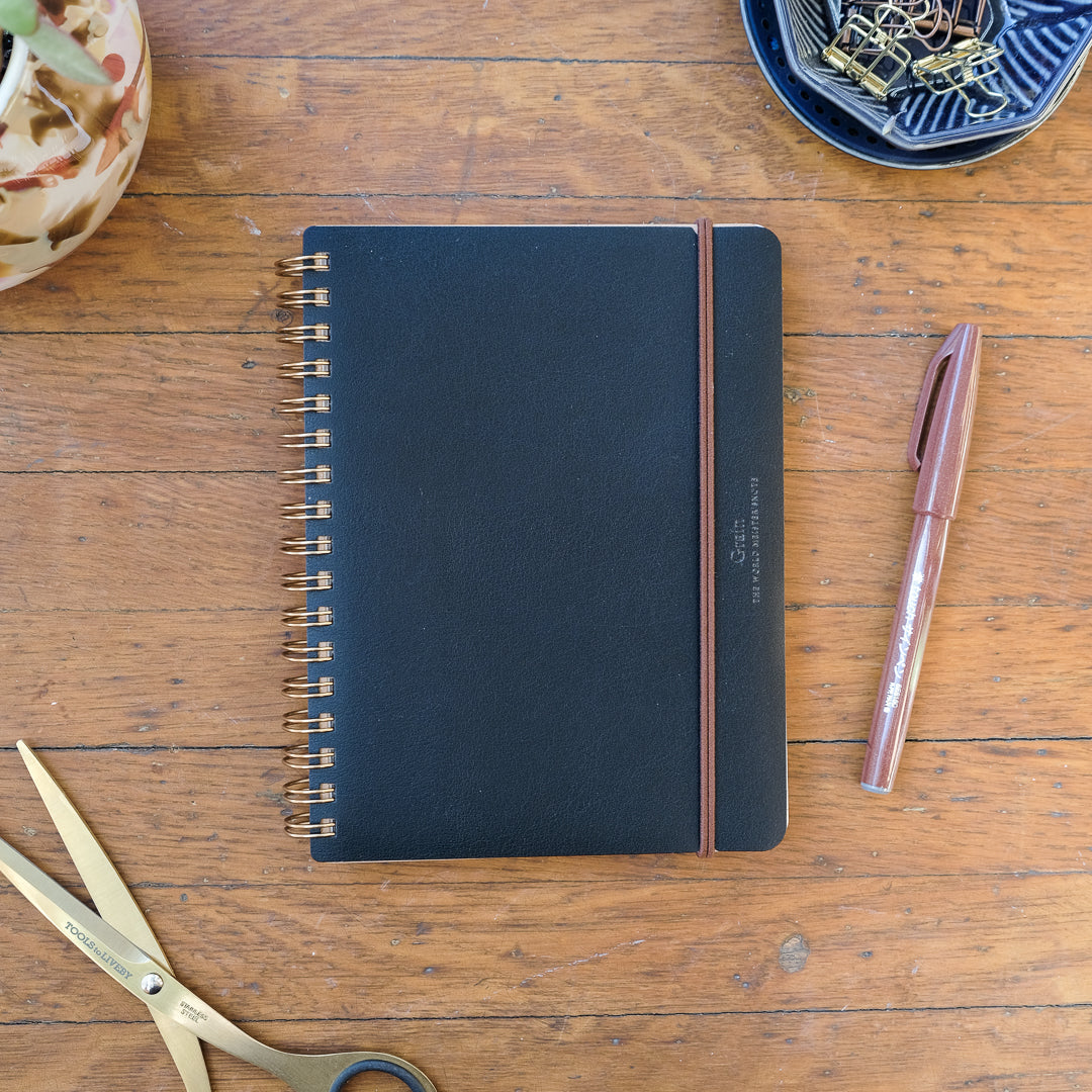 Midori Grain Spiral Ring B6 Notebook in Black