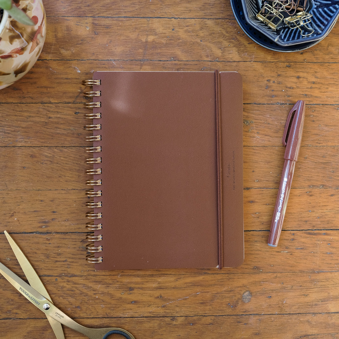 Midori Grain Spiral Ring B6 Notebook in Brown