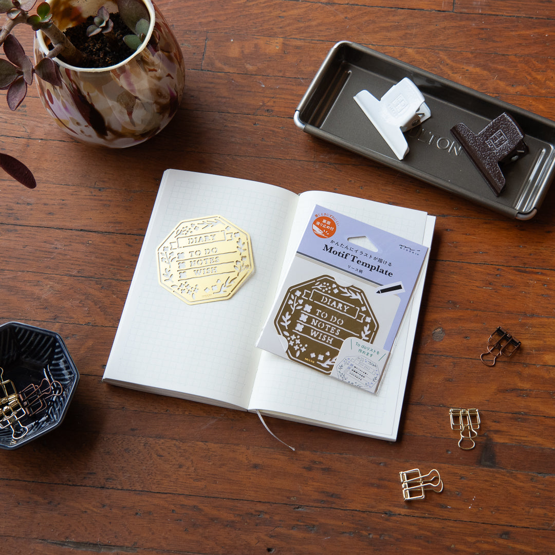 Midori Motif Template - Wreath