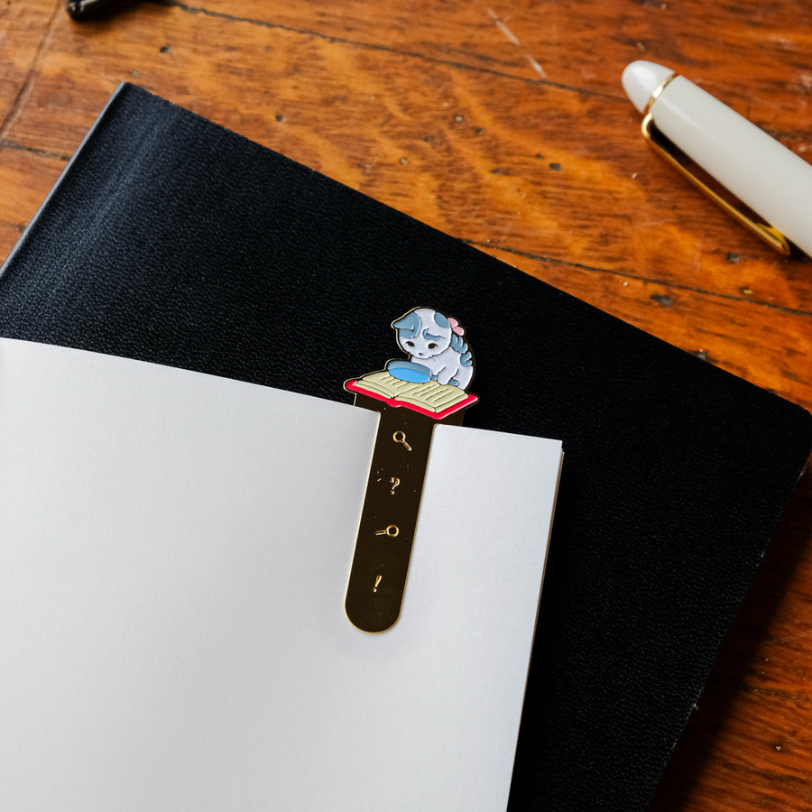 Pottering Cat - Bookmarker - Magnifier