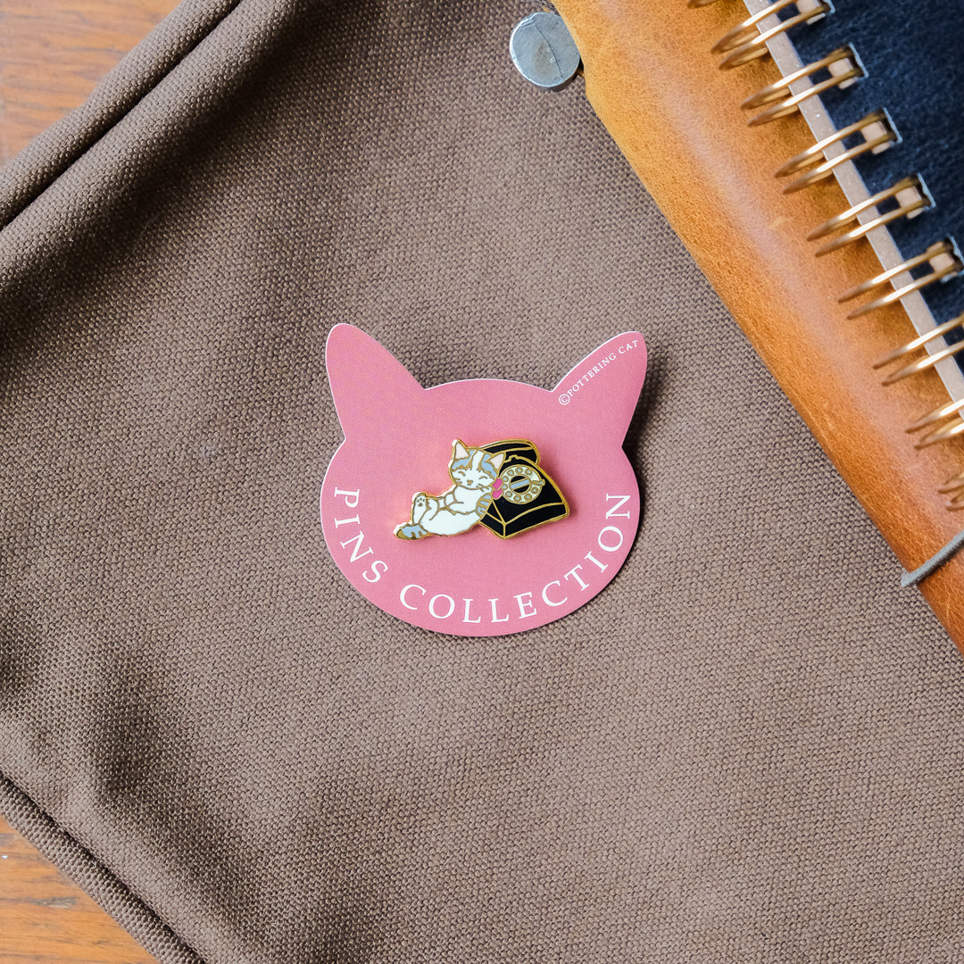 Pottering Cat - Badge - Telephone