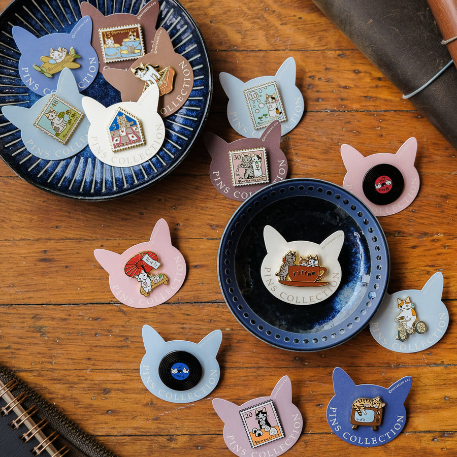 Pottering Cat - Badge - PZ-070 Coffee Cup