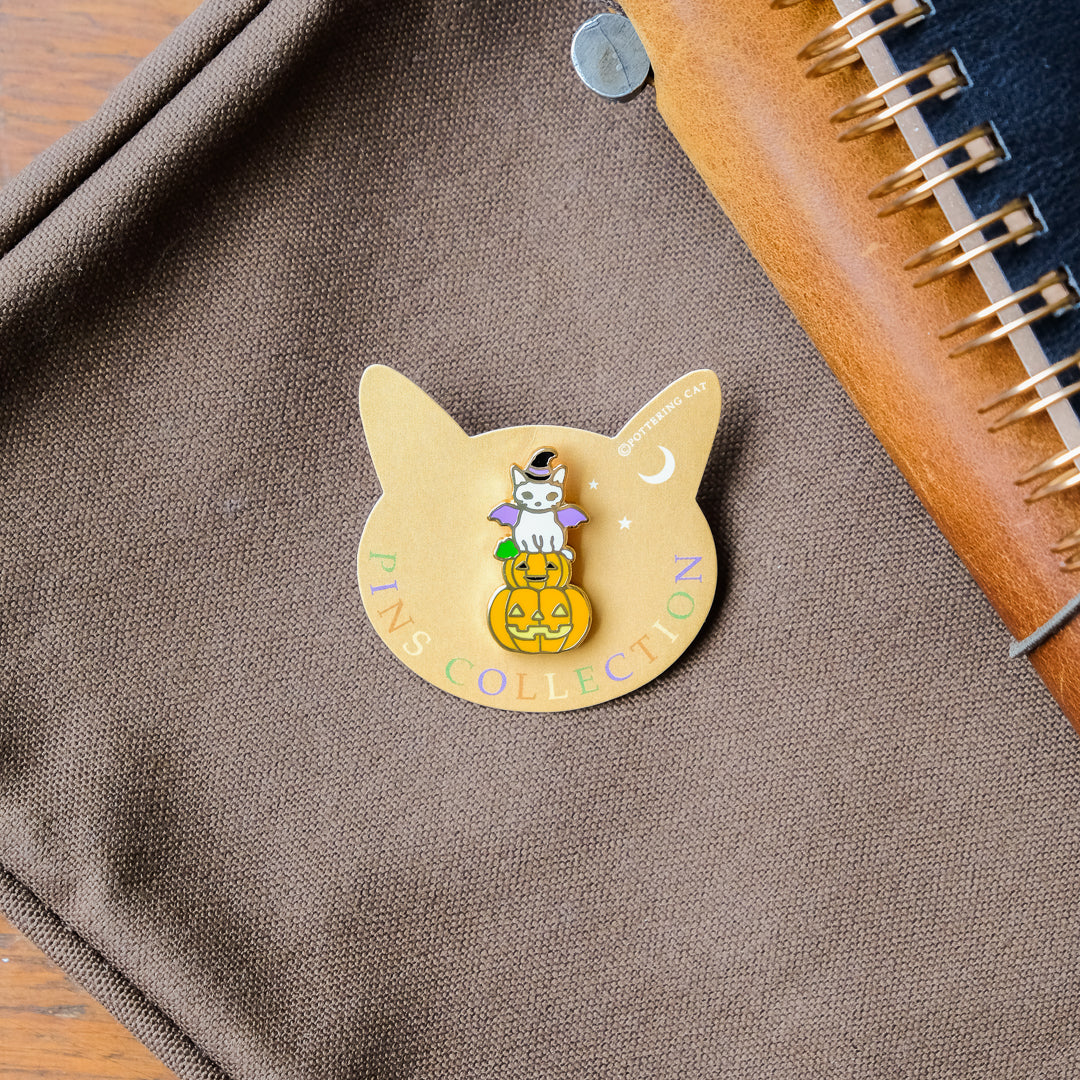 Pottering Cat - Badge - Halloween 2