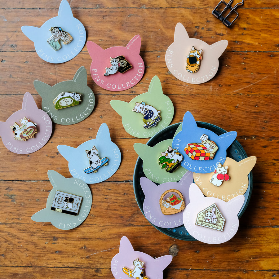 Pottering Cat - Badge - Skateboard 2