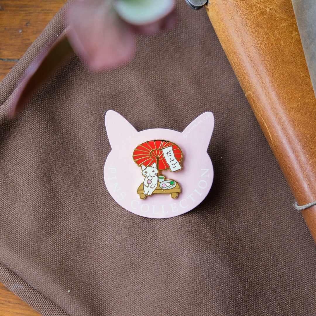 Pottering Cat - Badge - PZ-077 Outdoor Tea Ceremony