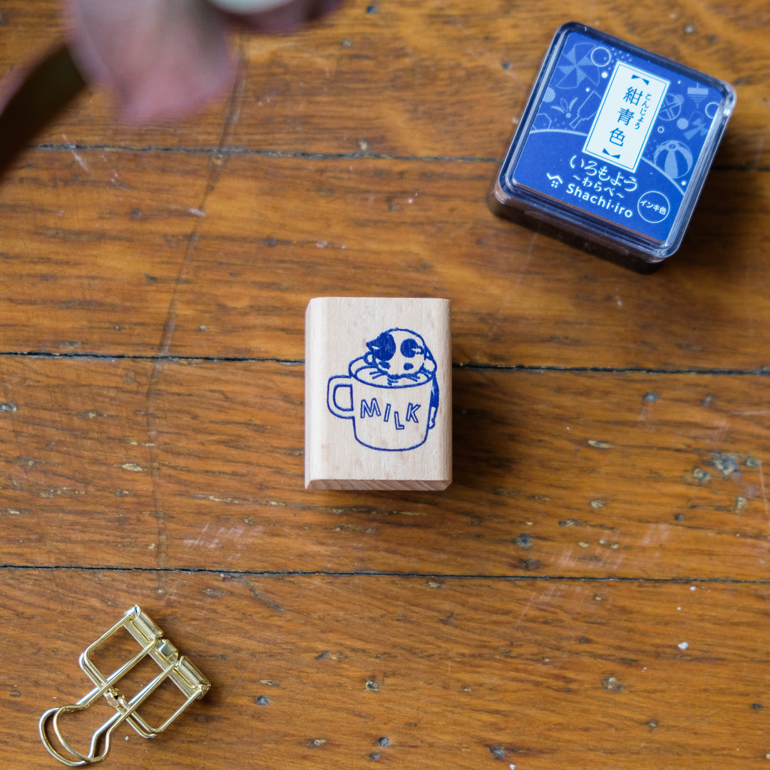 Pottering Cat - Cat Seal-Small Stamp - SH-16 Milk