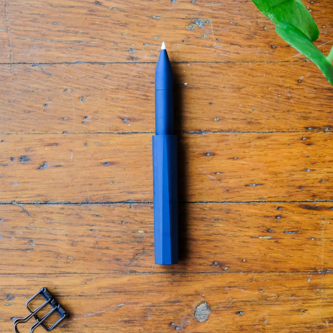 Tom's Studio - The Wren - Refillable Writing Pen: Midnight