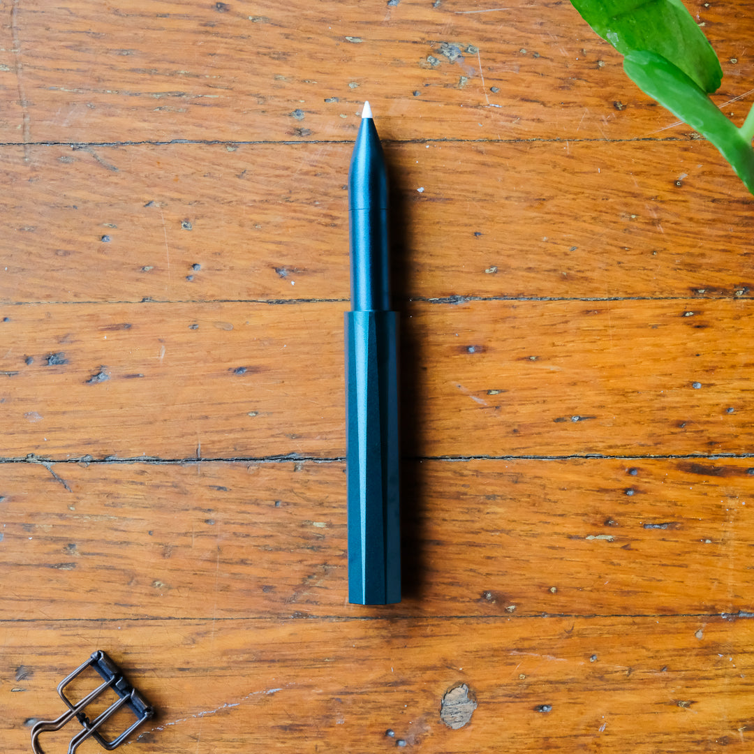 Tom's Studio - The Wren - Refillable Writing Pen: Ivy