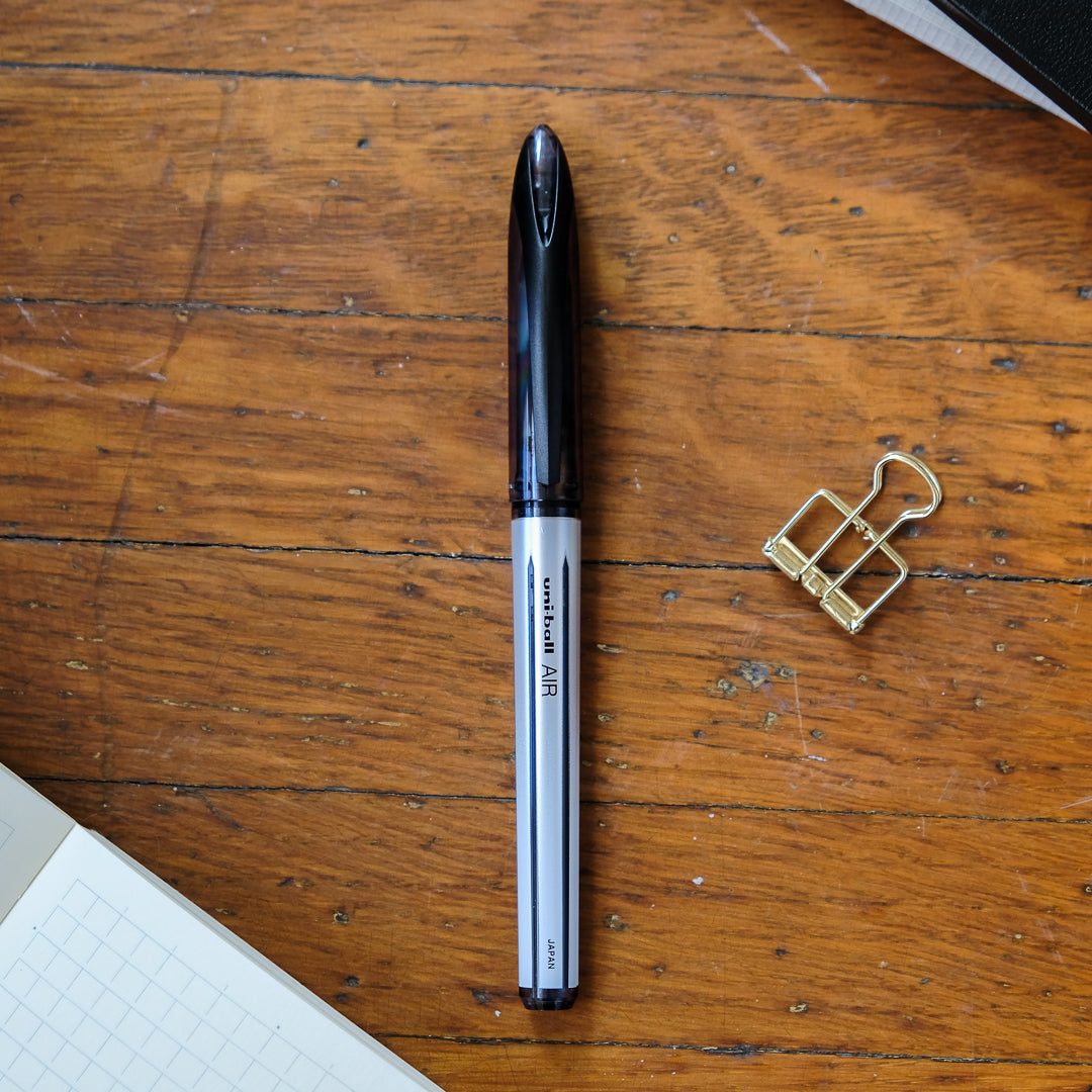 Uni-Ball Air 0.7 Black Ink UBA-201-07