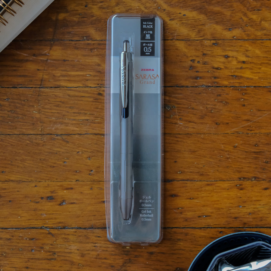 Zebra Sarasa 0.5 Grand Brass Pen - Cloud Gray - P-JJ57-CDGR