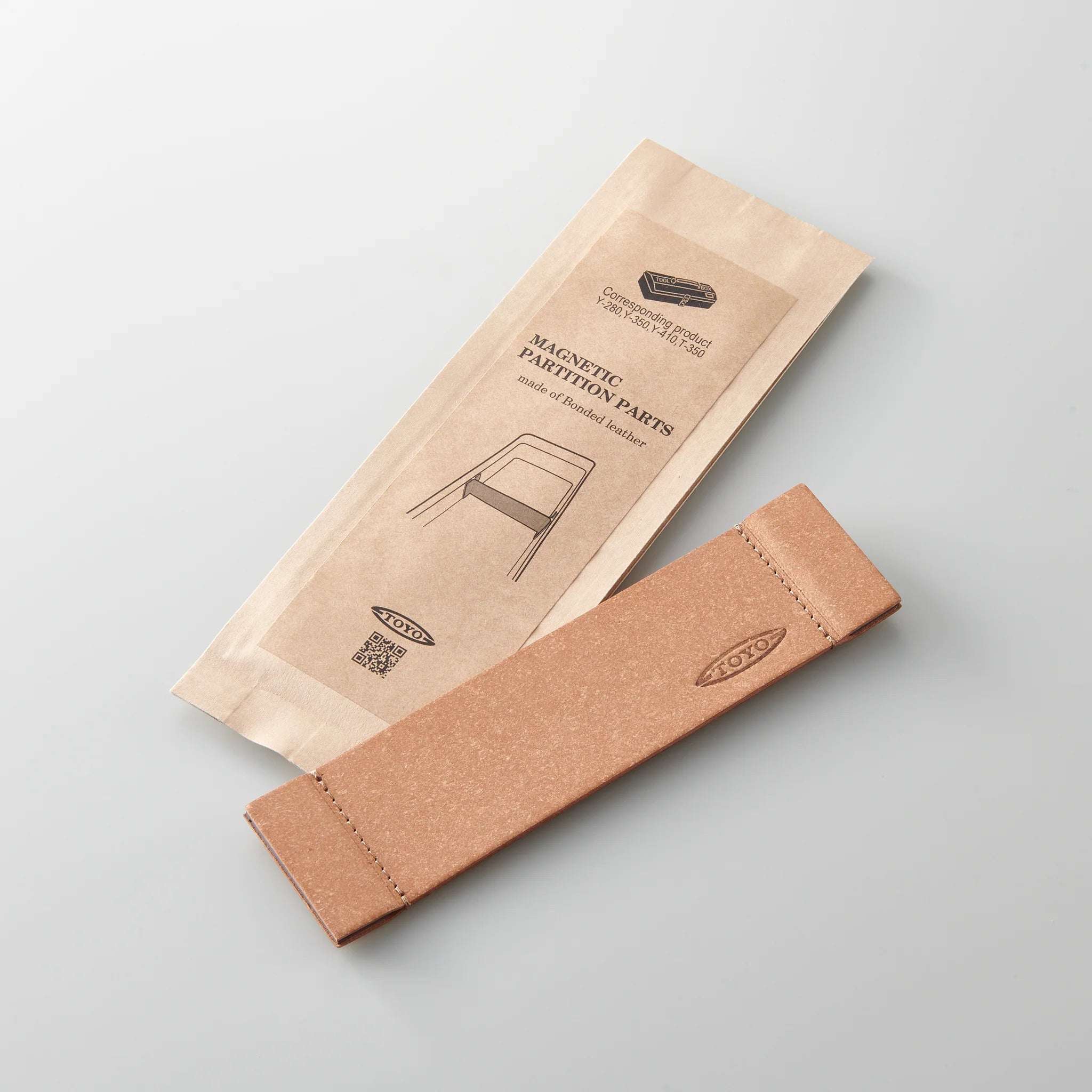 Toyo Bonded Leather Magnetic Partition