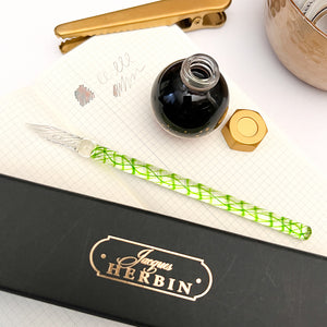 J Herbin Swirl Glass Dip Pen - Vert Pré - Green
