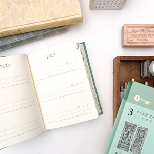 Midori Limited Edition Undated 3-Year Diary Gate - Mini Green